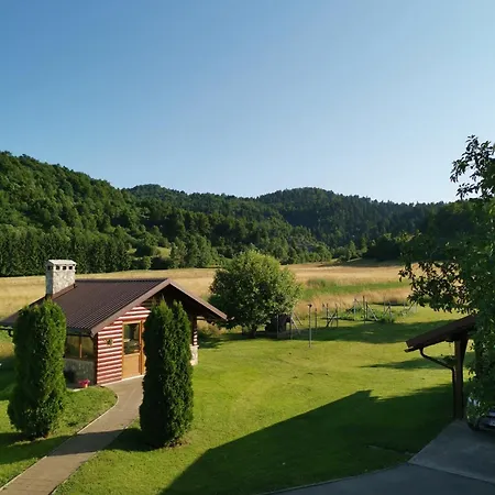 Doris מרקופאלי